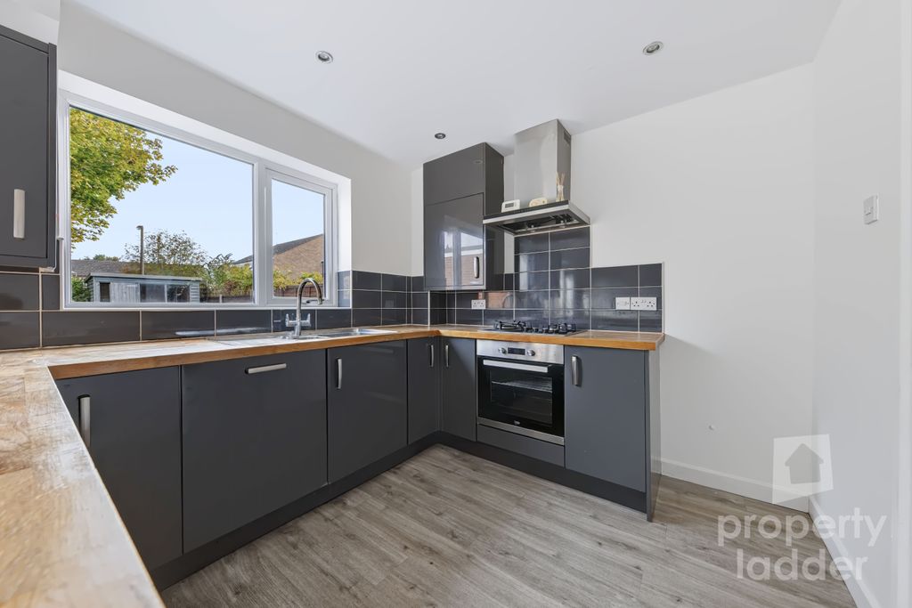 Property photo 3 of 19 Pl-13