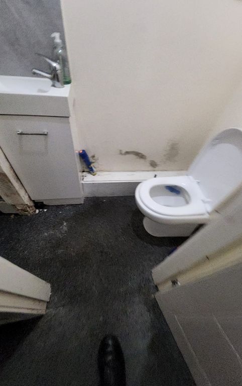 Property photo 3 of 4