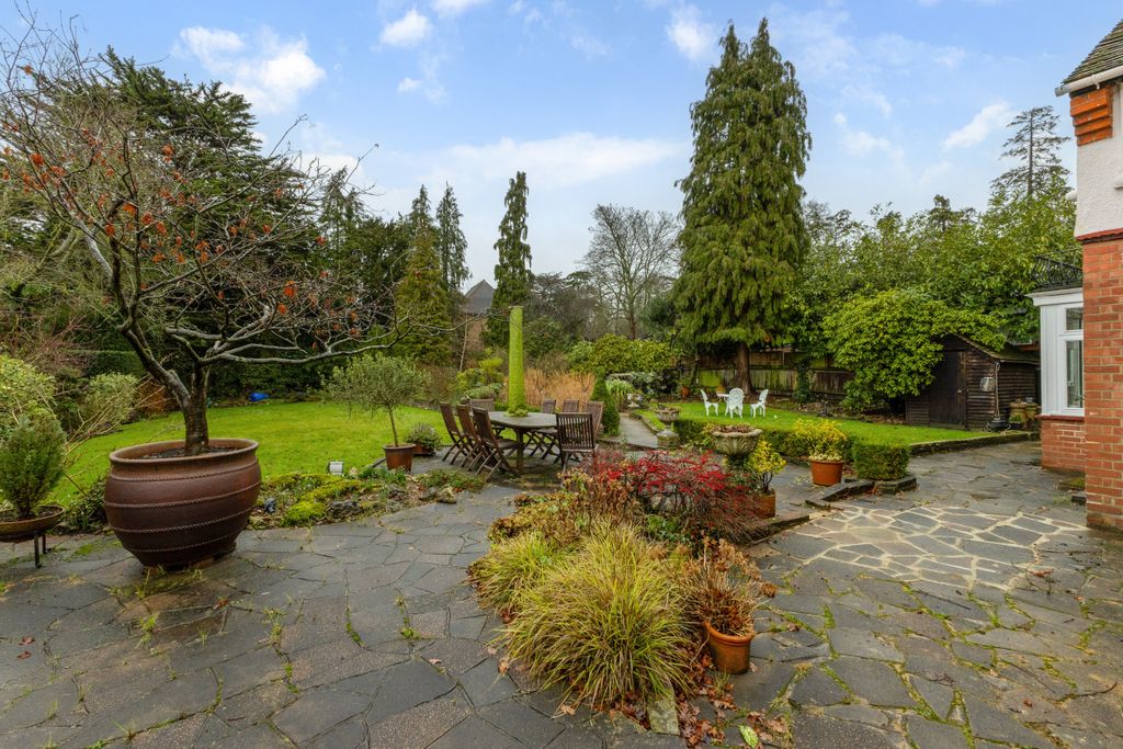 Property photo 2 of 21