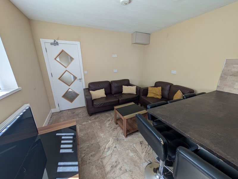 Property photo 2 of 16 Photo 2