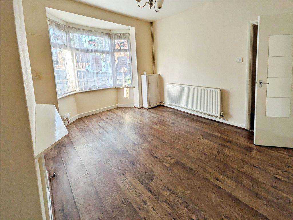 Property photo 3 of 12 Living Room