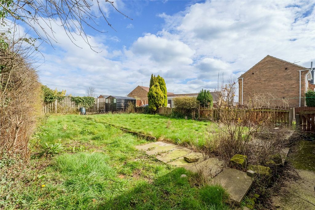 Property photo 3 of 24 Picture No. 37