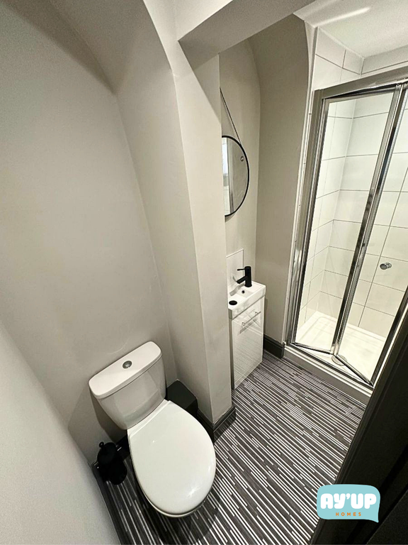 Property photo 3 of 3