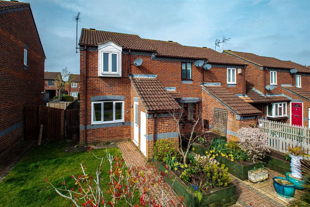 Property photo 1 of 8 71Cor_8.Jpg