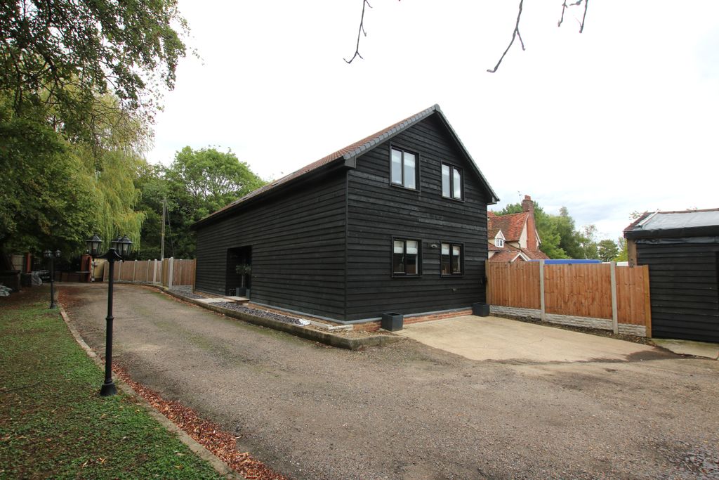 Property photo 1 of 6 Mottshallbarnb