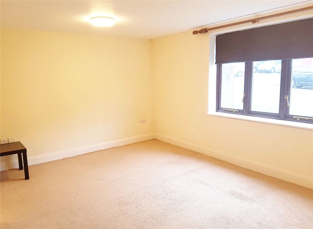 Property photo 2 of 5 Picture No. 02