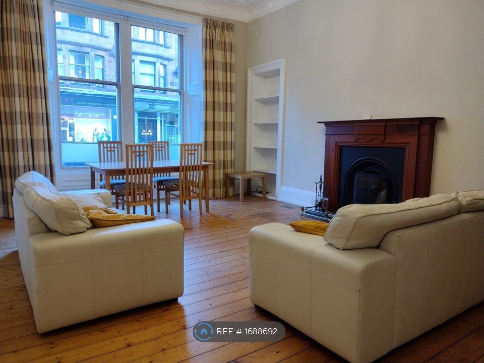 Property photo 2 of 13 Lounge