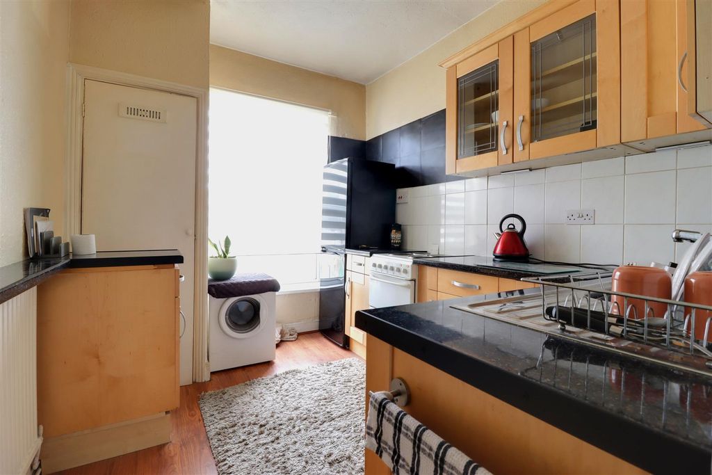 Property photo 3 of 6 Img_1874-Img_1876.Jpg