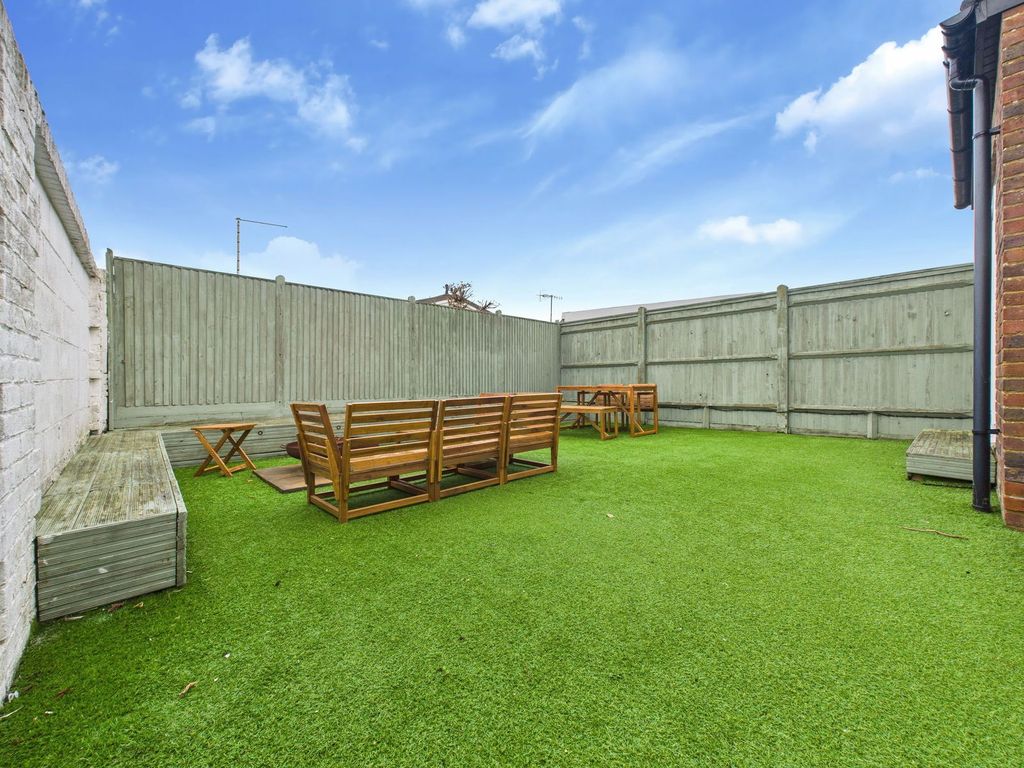 Property photo 2 of 16