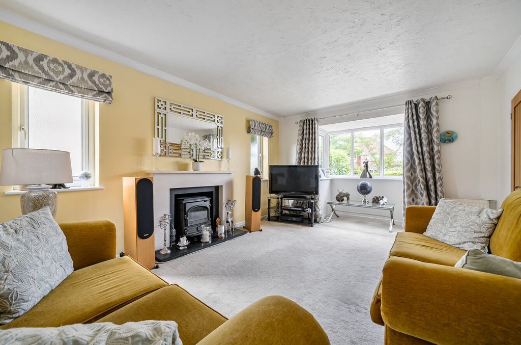 Property photo 2 of 23 15000297