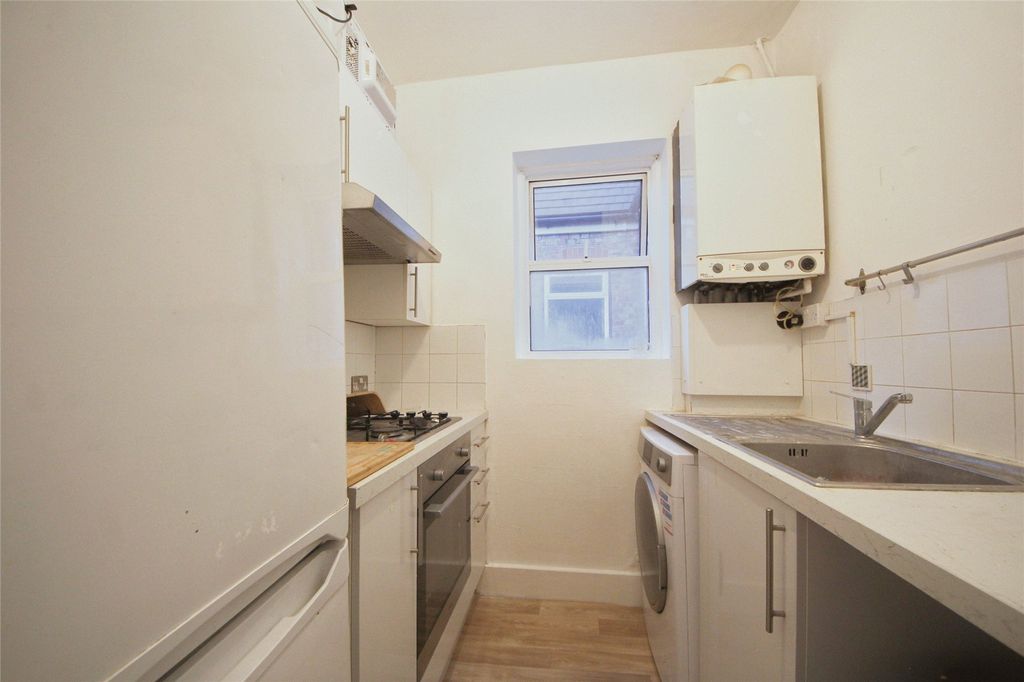 Property photo 3 of 6 Picture No. 19