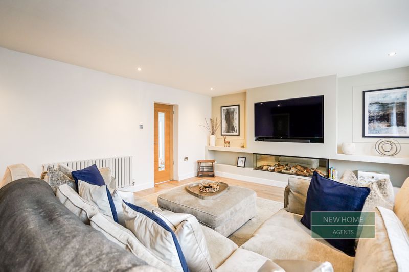 Property photo 3 of 32 Photo 32