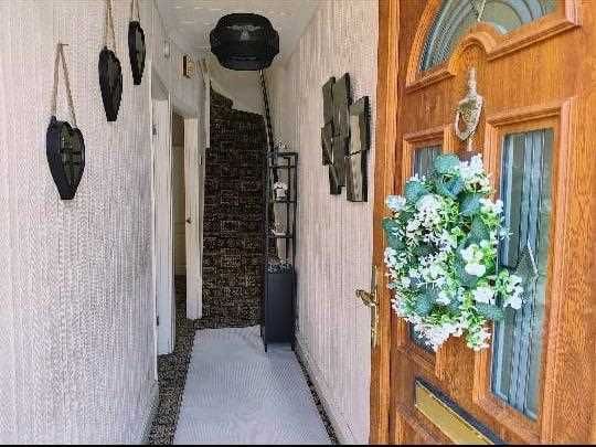 Property photo 2 of 25 Hall