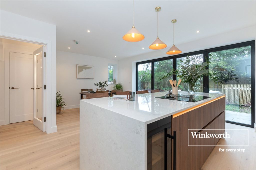 Property photo 3 of 18 Picture No. 90