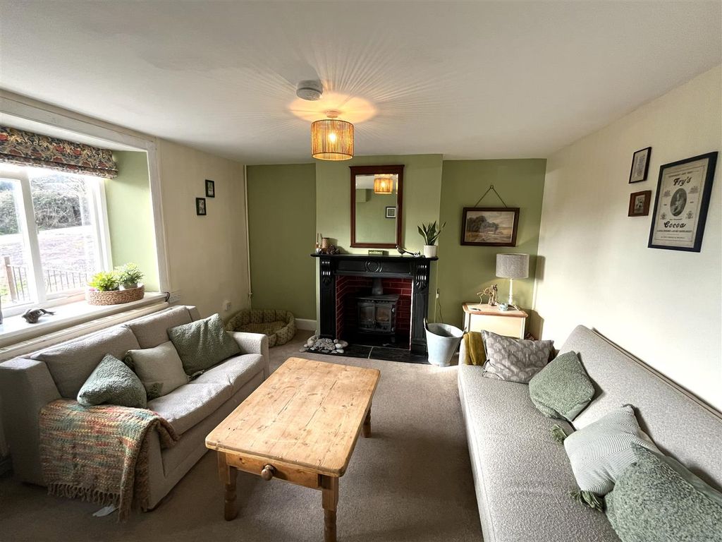 Property photo 2 of 11 20260106_115833595_Ios.Jpg