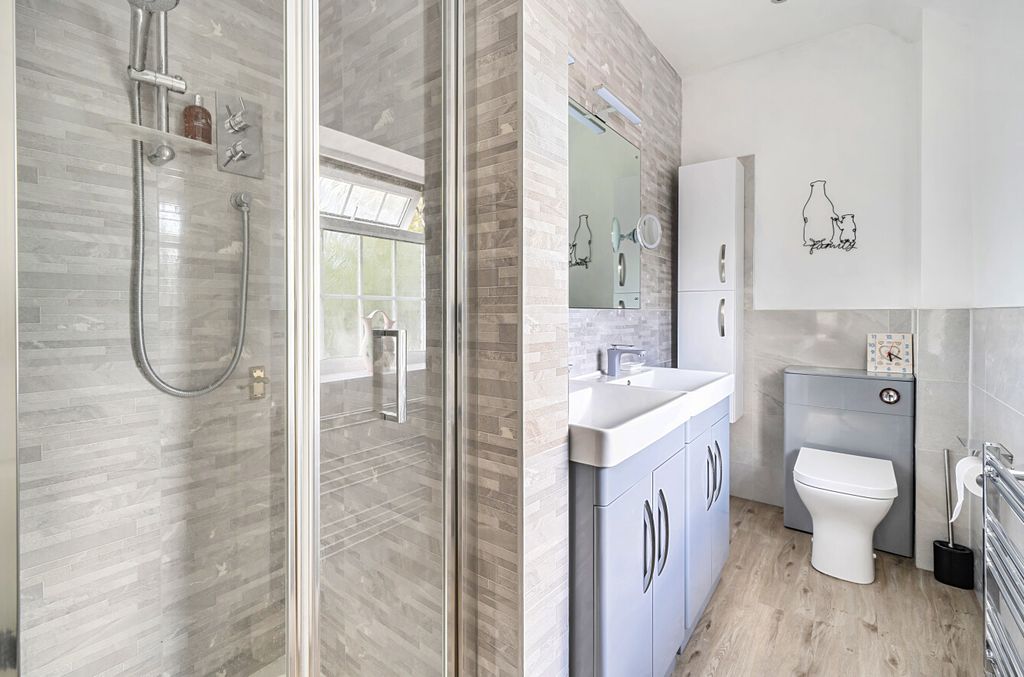 Additional image 12 of 4 bed detached house for saleHatch Ride, Crowthorne, Berkshire RG45