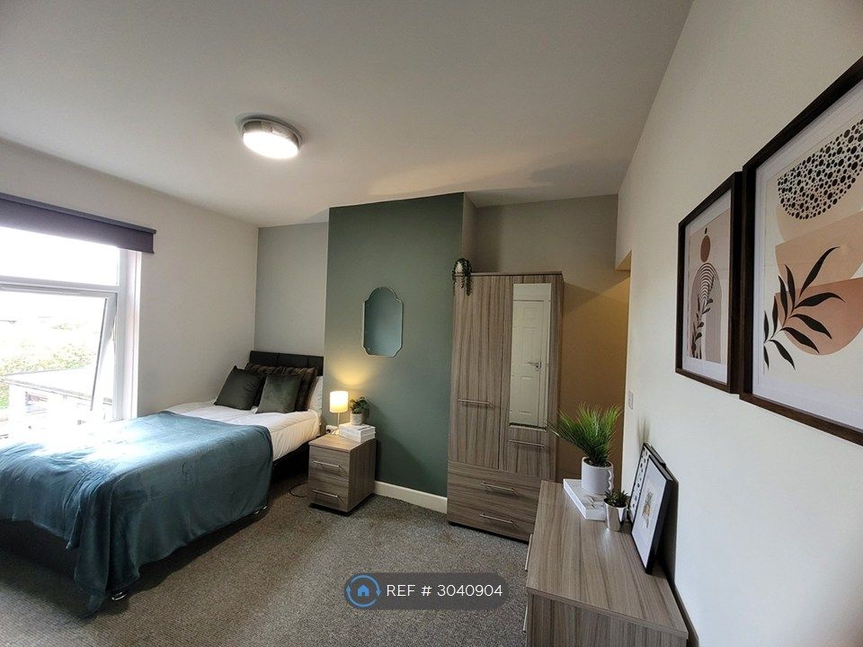 Property photo 2 of 11 Room 4
