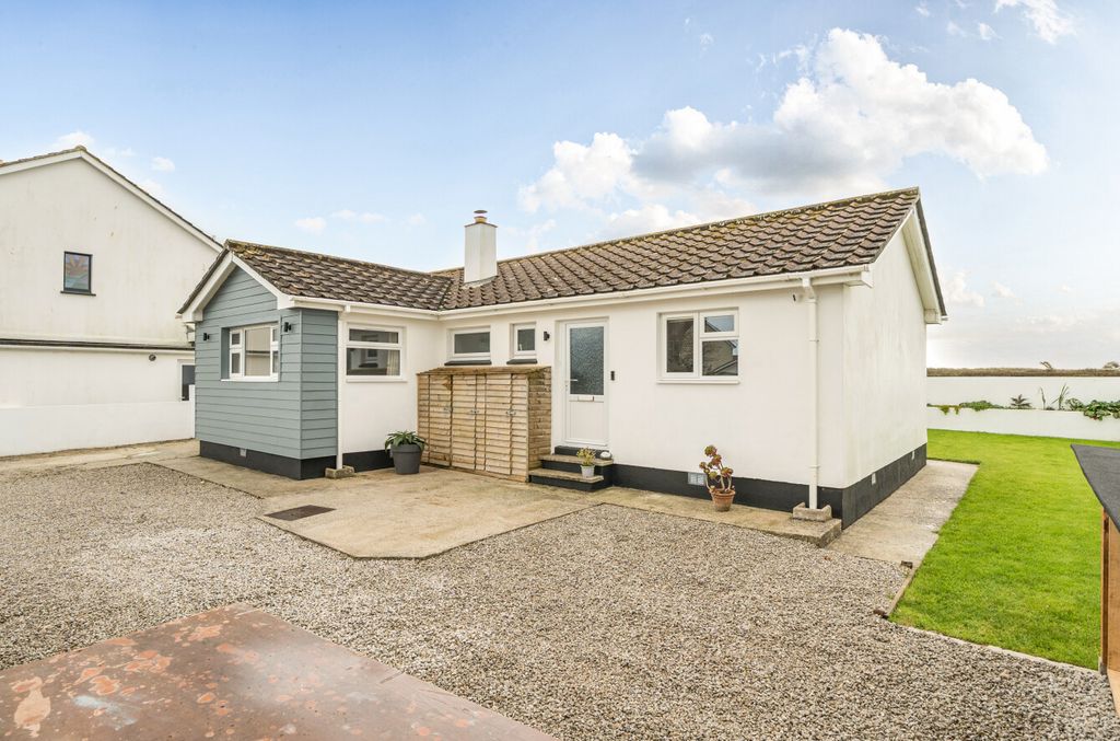 Property photo 2 of 20 2 - 1368944-15-68F776...