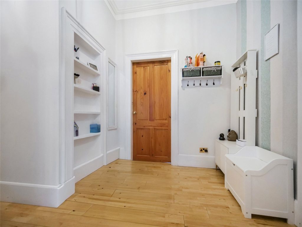 Property photo 2 of 14 Picture No. 03