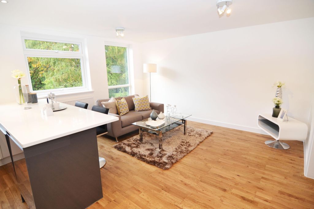 Property photo 3 of 7 Front