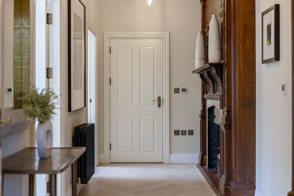 Additional image 9 of 3 bed flat for saleNataly Gardens, Wick Road, Egham TW20
