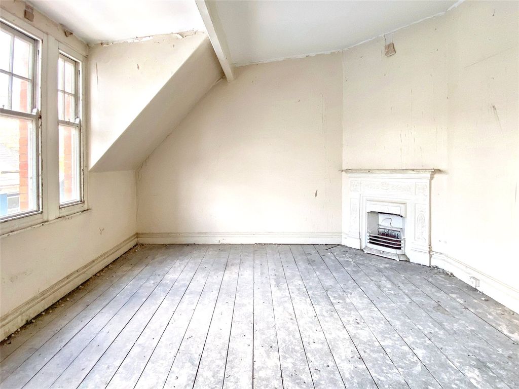 Property photo 3 of 15 Picture No. 20
