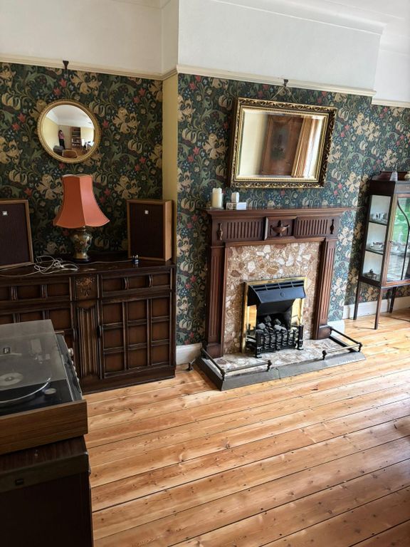 Property photo 2 of 9 Gallery