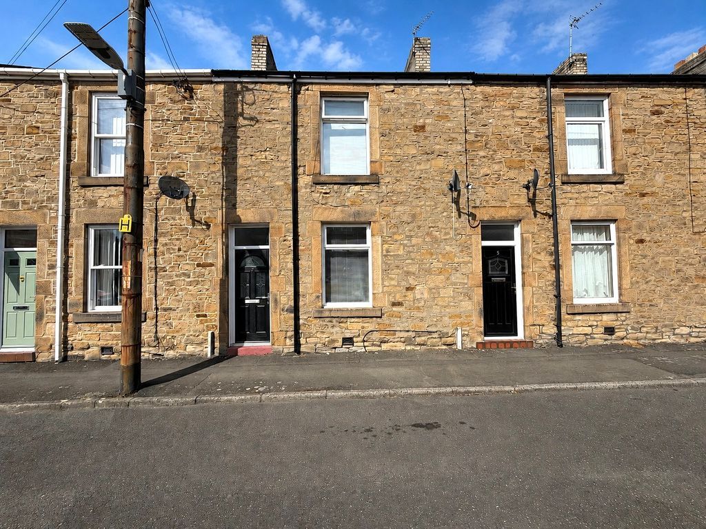 Property photo 1 of 9 External