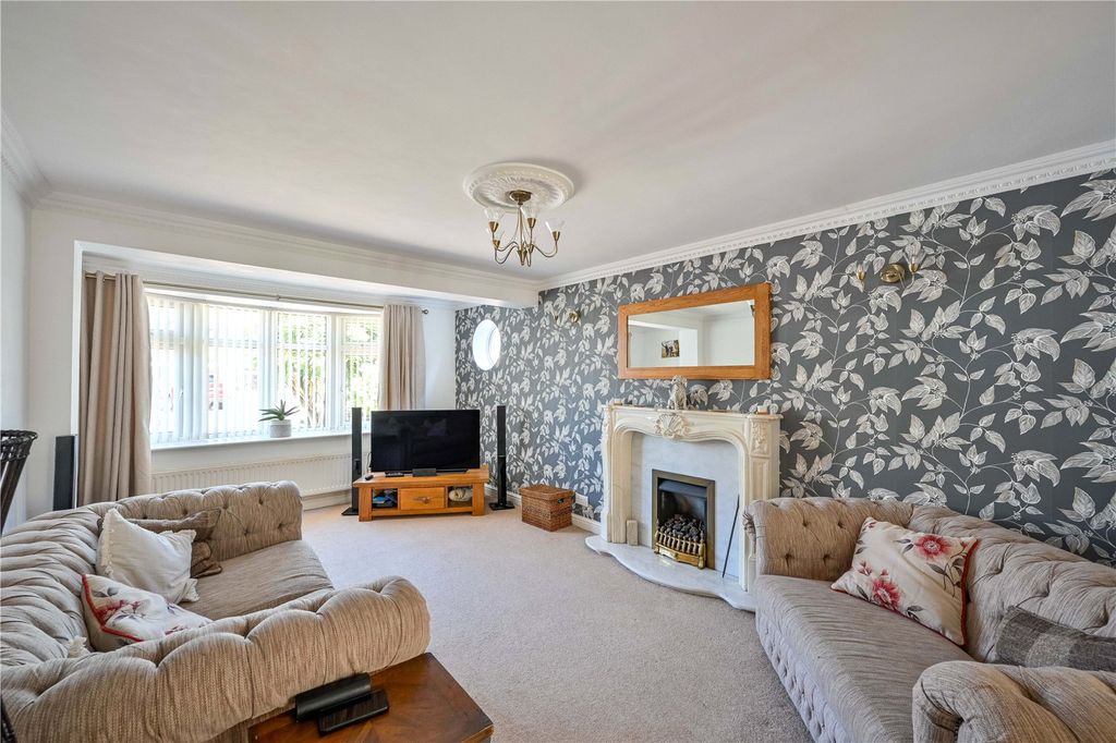 Property photo 2 of 19 Picture No. 22