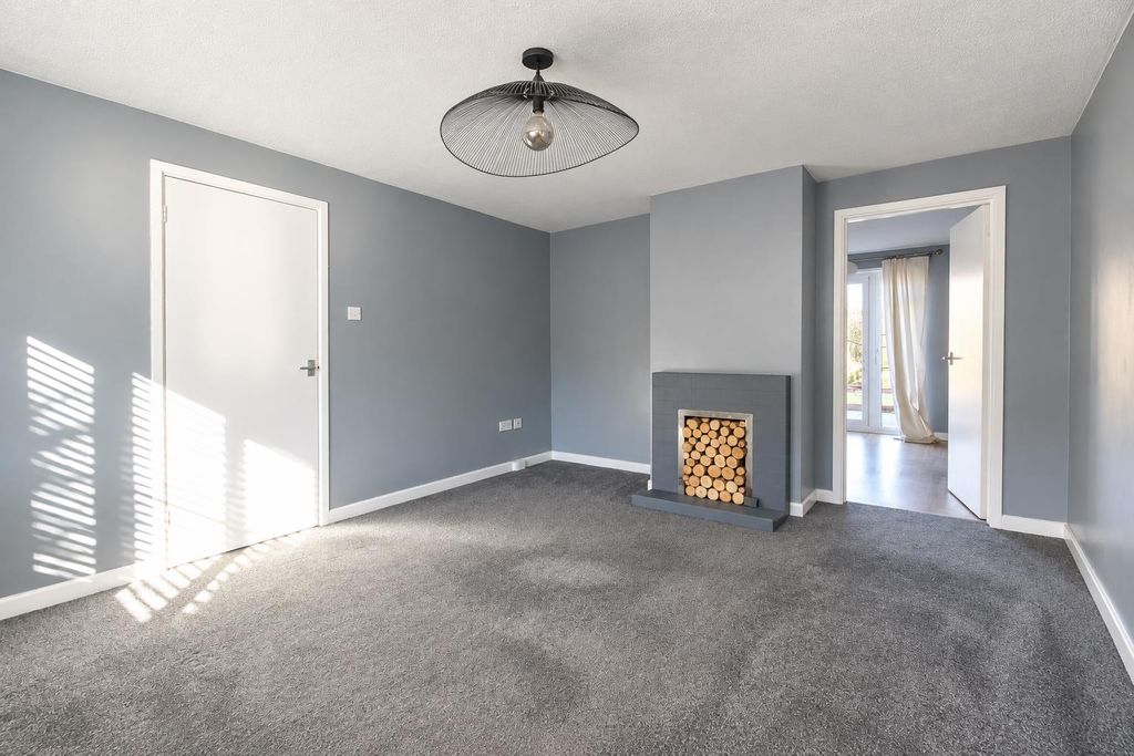 Property photo 2 of 14 1 (3).Png