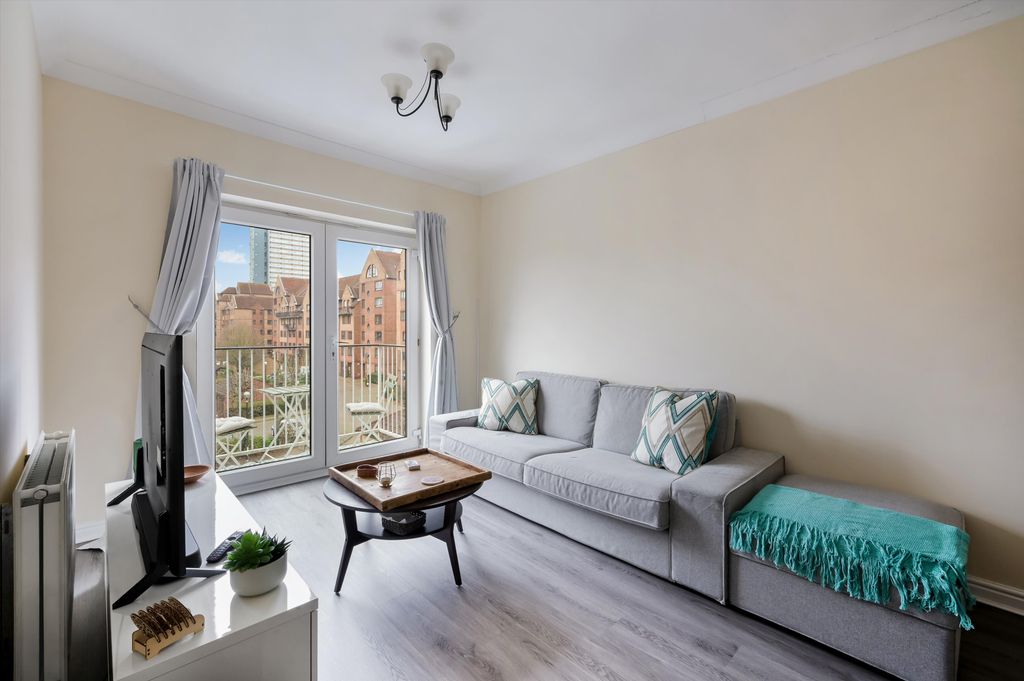 Property photo 1 of 14 Image