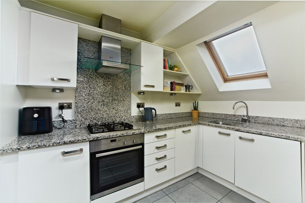 Property photo 2 of 14 Kitchen