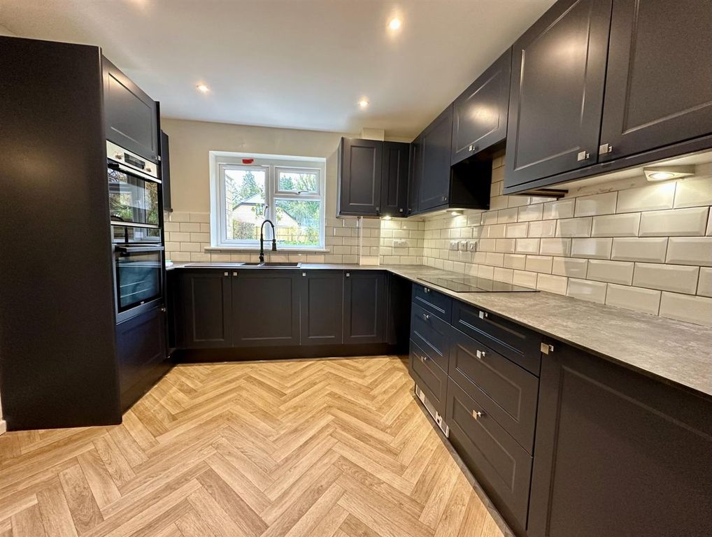 Property photo 3 of 10 2.Jpg