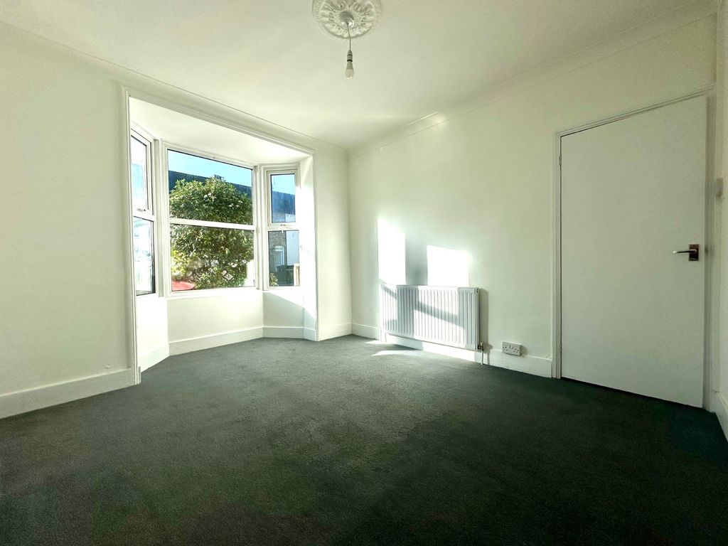 Property photo 3 of 7 Picture 3