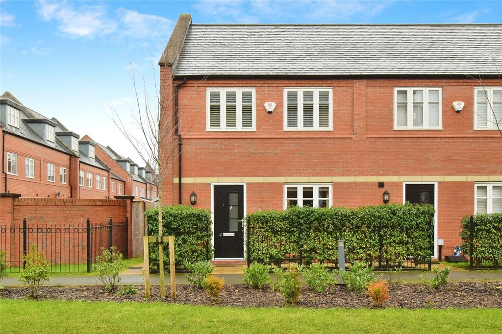 Property photo 1 of 17 Photography