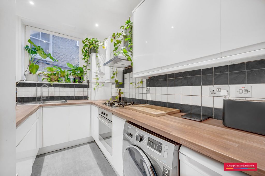 Property photo 2 of 10 Picture No. 22