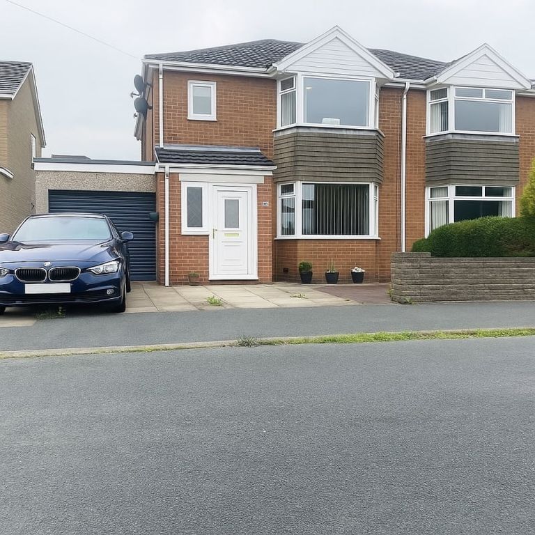 Property photo 1 of 28