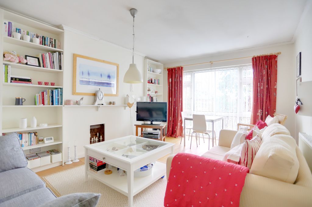 Property photo 2 of 10 Img_9635-Img_9637