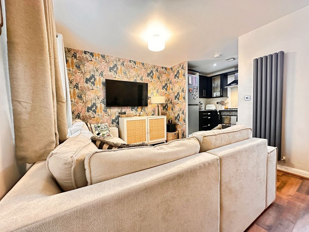 Property photo 3 of 20 1E464Bd4-Img_5792