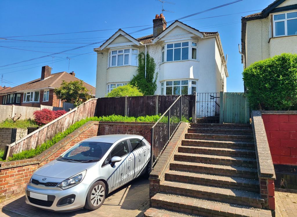 Property photo 3 of 26