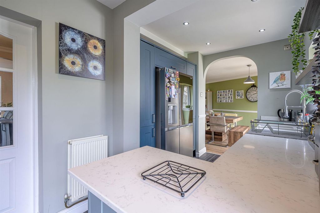 Additional image 13 of 4 bed semi-detached house for saleAmblecote Road, Brierley Hill DY5