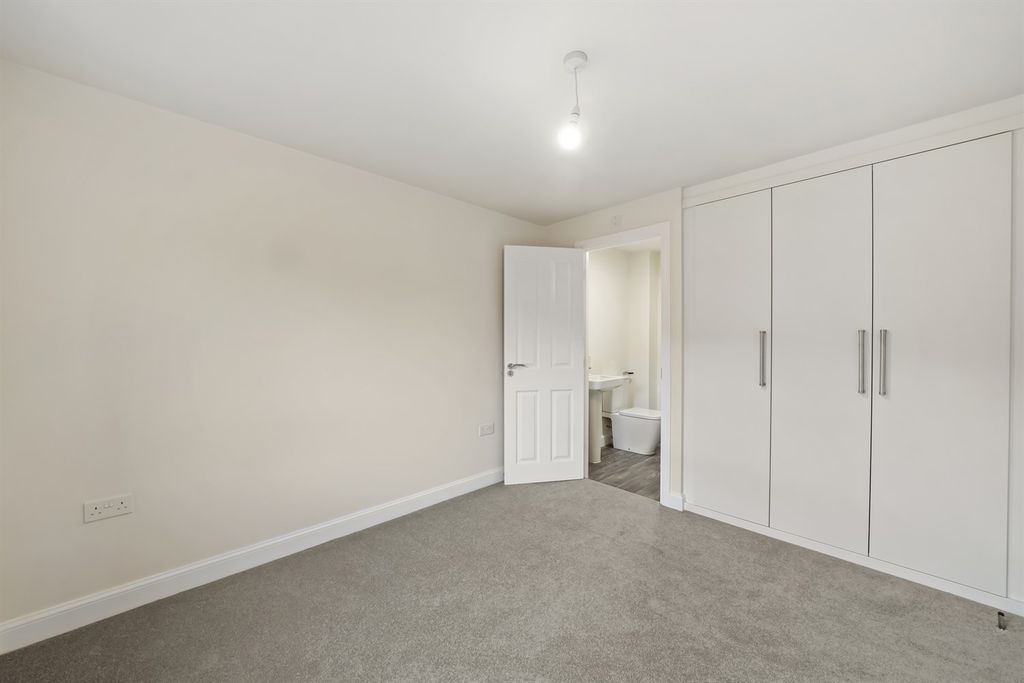 Property photo 3 of 6 Bedroom One