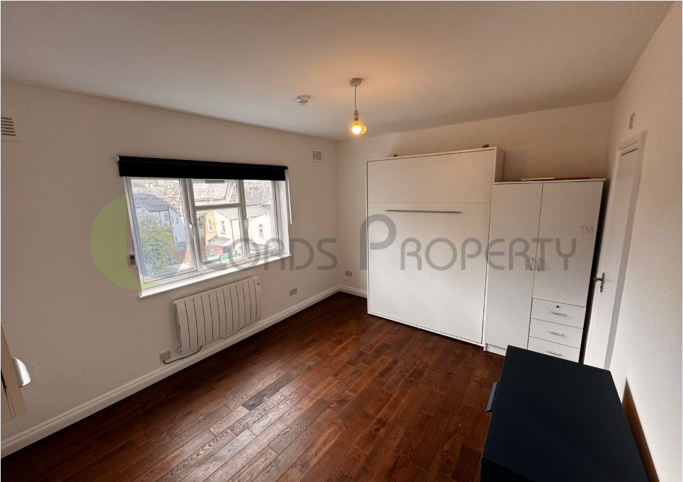 Property photo 1 of 4