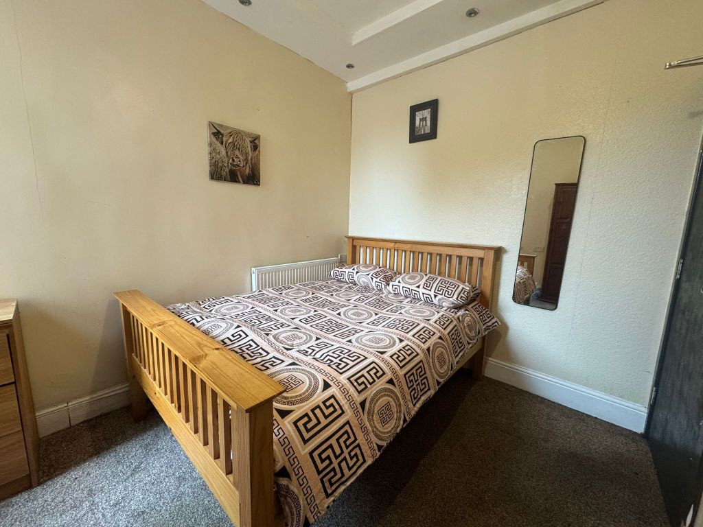 Property photo 1 of 3