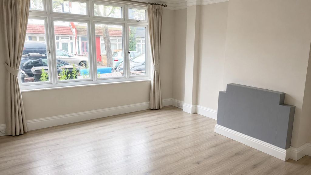 Property photo 1 of 13 4 Bed Terraced House To Rent Malvern Road, Thornton Heath Cr7