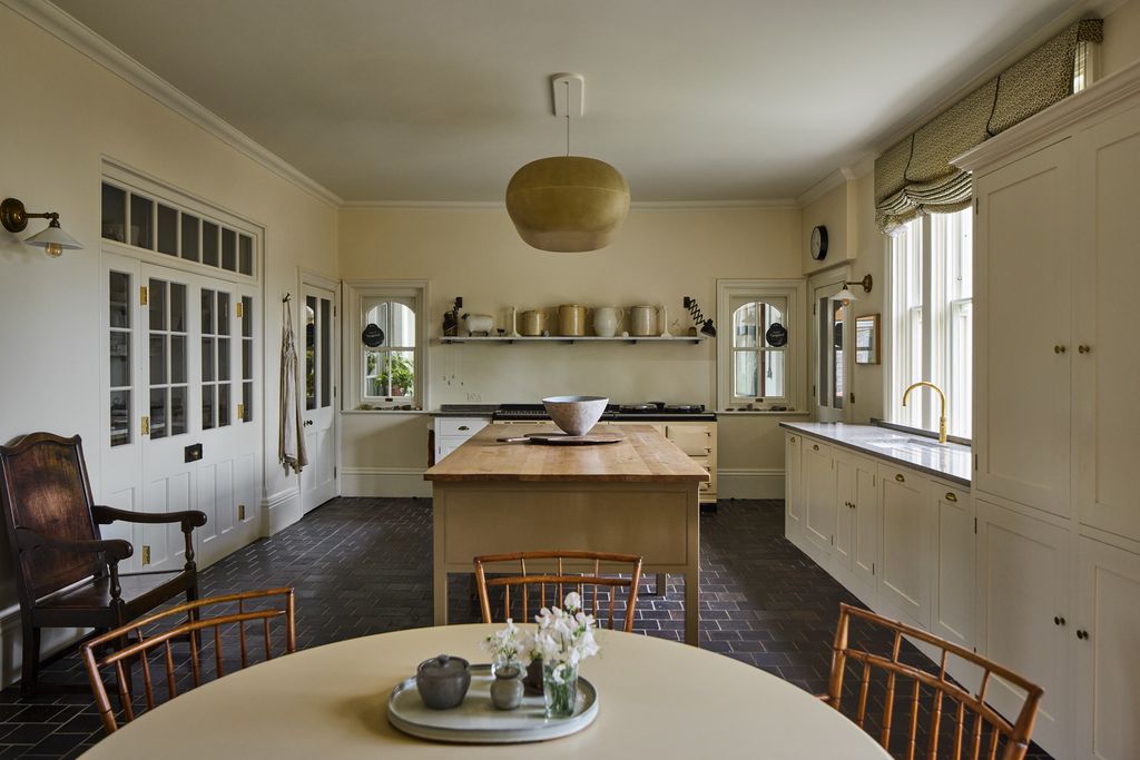 Additional image 10 of 7 bed detached house for saleItchen Stoke Manor, Alresford, Hampshire SO24