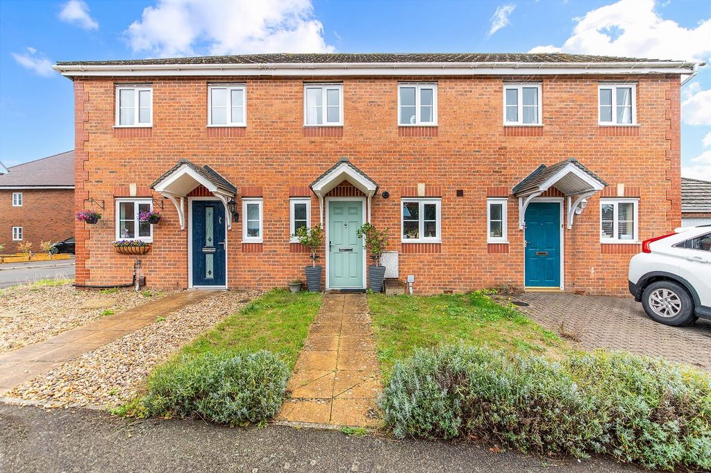 Property photo 1 of 12 De Burgh Gardens, (14).Jpg