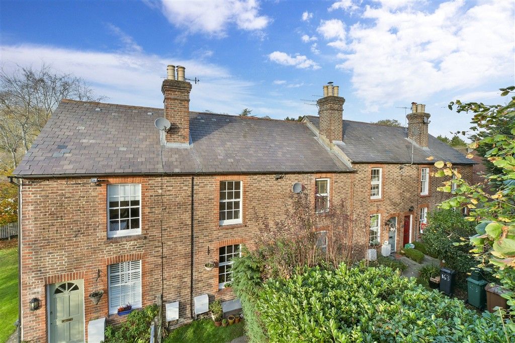 Property photo 1 of 18 External (Web)