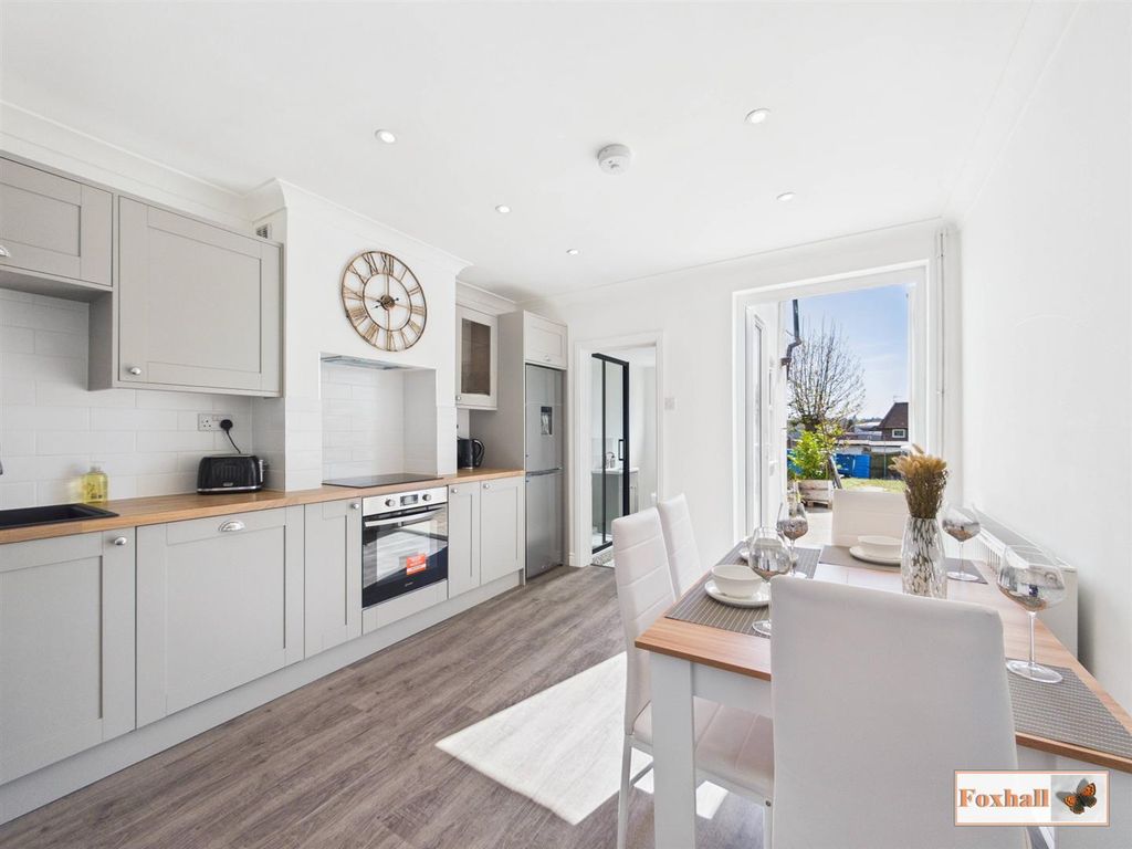 Property photo 2 of 18 Kitchen / Diner