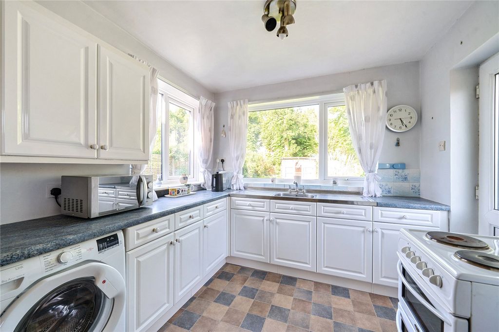 Property photo 3 of 14 Picture No. 06